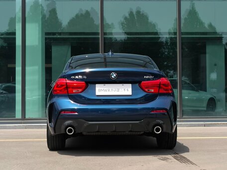 2022 BMW 1 серии 120i III (F52) Рестайлинг, синий, 1520000 рублей, вид 4