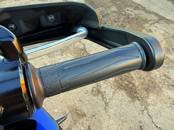 2019 Yamaha MT-09 Tracer (FJ-09), синий, 1350000 рублей - вид 16