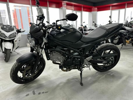 2016 Suzuki SV 650, серый, 555000 рублей, вид 2