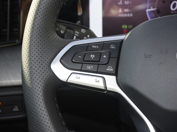2026 Volkswagen Talagon I Рестайлинг, серебристый, 6260000 рублей - вид 9