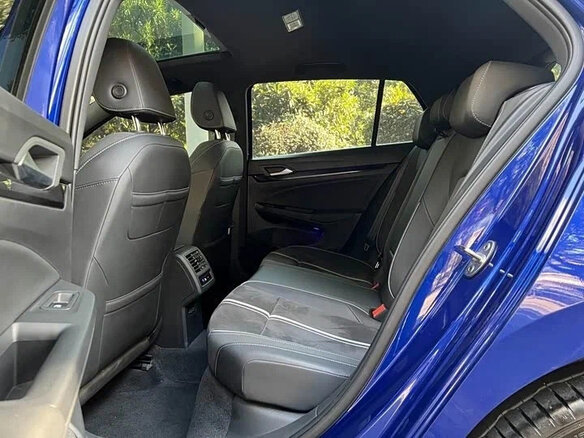 2023 Volkswagen Golf VIII, синий - вид 20