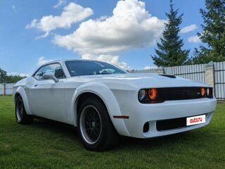 2016 Dodge Challenger III Рестайлинг 2, белый, 3300000 рублей, вид 3