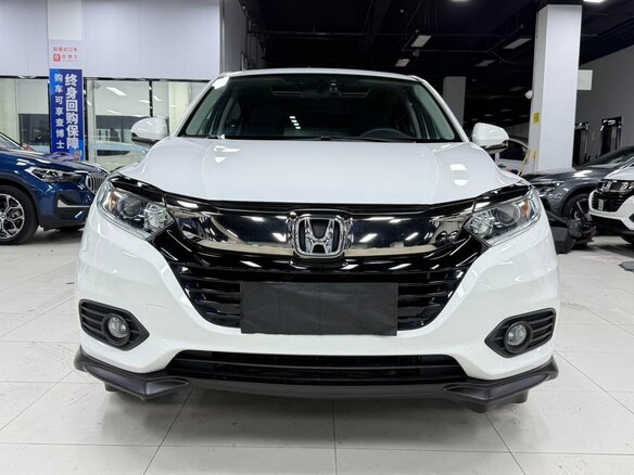 2022 Honda Vezel I Рестайлинг, белый, 1340000 рублей - вид 1