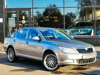 2011 Skoda Octavia II (A5) Рестайлинг, серый, 699000 рублей, вид 3