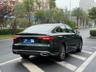 2025 Geely Emgrand III, зелёный, 1400999 рублей, вид 4