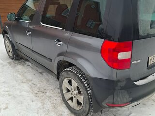 2013 Skoda Yeti I, серый, 750000 рублей, вид 4