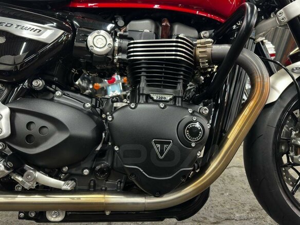 2022 Triumph Speed Twin, красный, 1250000 рублей - вид 25