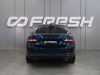 2019 Skoda Superb III Рестайлинг, синий, 2406000 рублей, вид 4