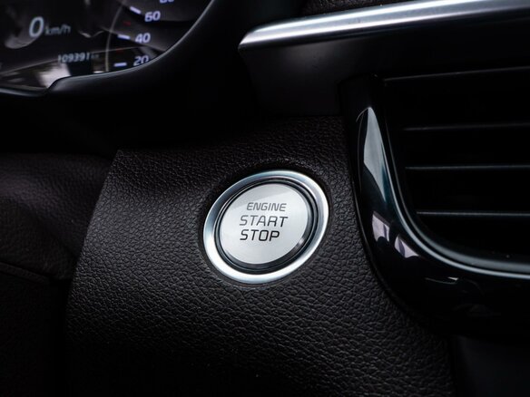 2019 Kia Optima IV Рестайлинг, серебристый, 1923400 рублей - вид 17