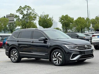 2023 Volkswagen Tiguan L II Рестайлинг (China Market), чёрный, 2376111 рублей, вид 2