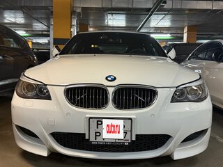 2004 BMW 5 серии 525i V (E60/E61), белый, 3000000 рублей, вид 1