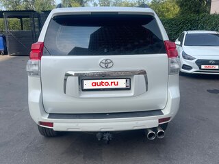 2010 Toyota Land Cruiser Prado 150 Series, белый, 2800000 рублей, вид 3