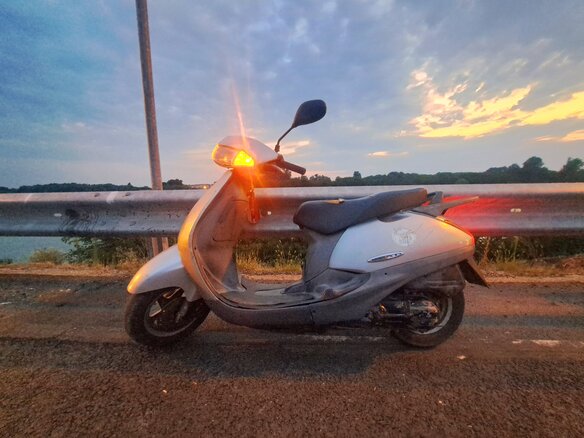 1999 Honda Lead 100, серый, 95000 рублей - вид 2
