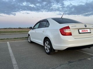 2014 Skoda Rapid I, белый, 1290000 рублей, вид 3