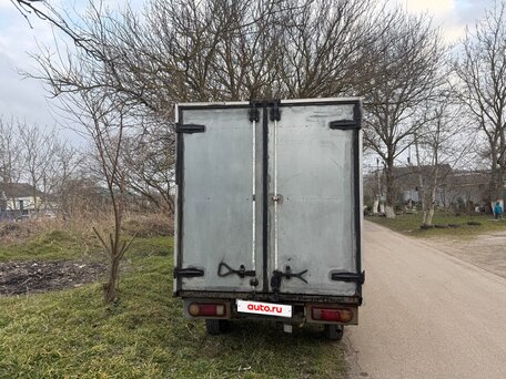 2011 Hyundai Porter, серебристый, 375000 рублей, вид 3