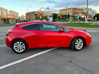 2012 Opel Astra GTC J Рестайлинг, красный, 650000 рублей, вид 4