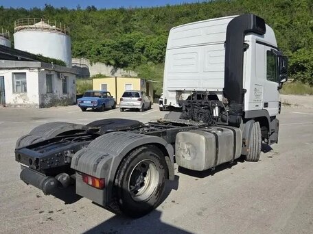 2018 Mercedes-Benz Actros, белый, 3600000 рублей, вид 3