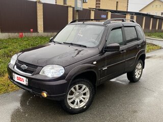 2013 Chevrolet Niva I Рестайлинг, коричневый, 490000 рублей, вид 1