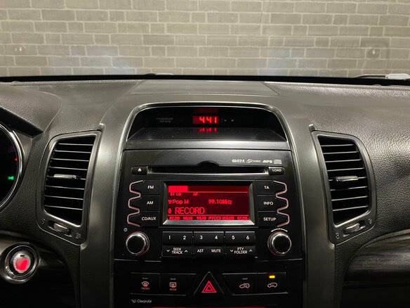 2009 Kia Sorento II, серебристый - вид 9