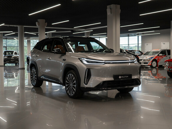 2026 Geely Galaxy M7, серый - вид 1