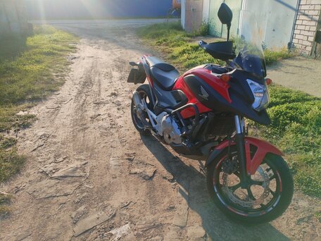 2013 Honda NC 700X, красный, 490000 рублей, вид 1