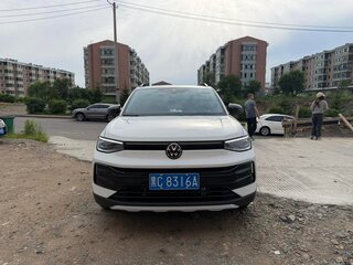2026 Volkswagen Tharu XR, белый, 1640000 рублей, вид 2