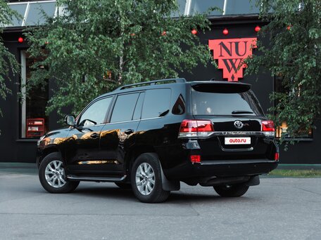 2019 Toyota Land Cruiser 200 Series Рестайлинг 2, чёрный, 6170000 рублей, вид 2