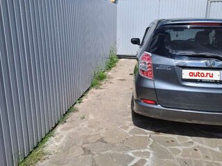 2014 Honda Fit Shuttle I Рестайлинг, серый, 900000 рублей, вид 3