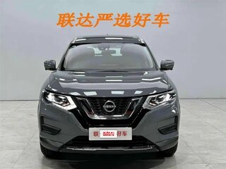 2025 Nissan X-Trail III Рестайлинг 2, серебристый, 1700000 рублей, вид 2