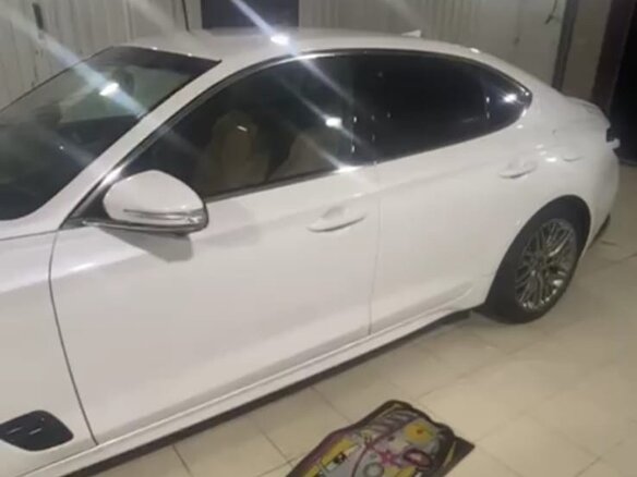 2022 Genesis G70 I Рестайлинг, белый, 3685000 рублей - вид 2