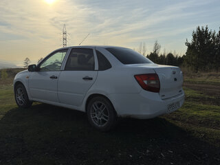 2013 Lada (ВАЗ) Granta I, белый, 250000 рублей, вид 4