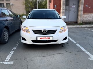 2010 Toyota Corolla X (E140, E150), белый, 780000 рублей, вид 1