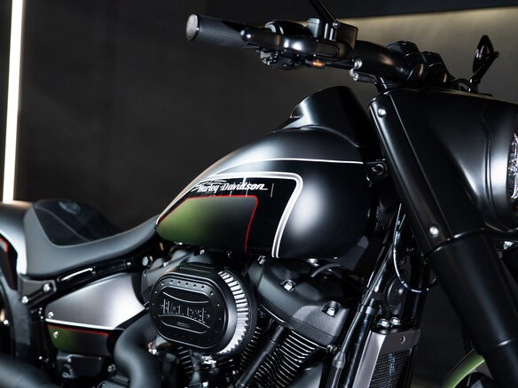 2024 Harley-Davidson Fat Boy, чёрный, 5700000 рублей - вид 5