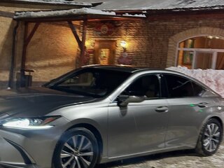 2018 Lexus ES 250 VII, серый, 3200000 рублей, вид 3
