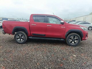 2018 Toyota Hilux VIII, красный, 3700000 рублей, вид 4