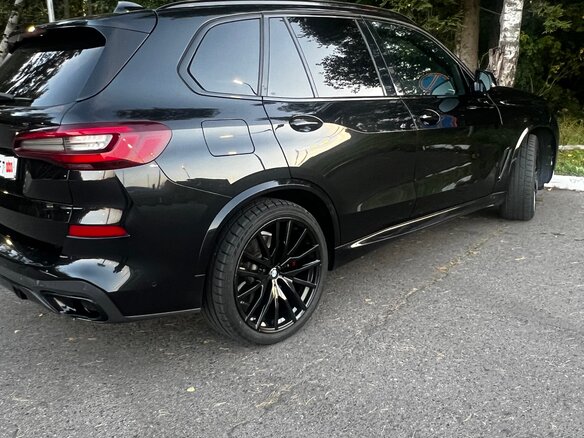 2021 BMW X5 40i IV (G05/G18), чёрный, 6990000 рублей - вид 7
