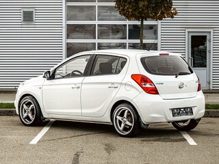 2009 Hyundai i20 I, белый, 695000 рублей, вид 4