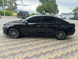 2017 Volkswagen Passat (North America and China) I Рестайлинг, чёрный, 1750000 рублей, вид 4
