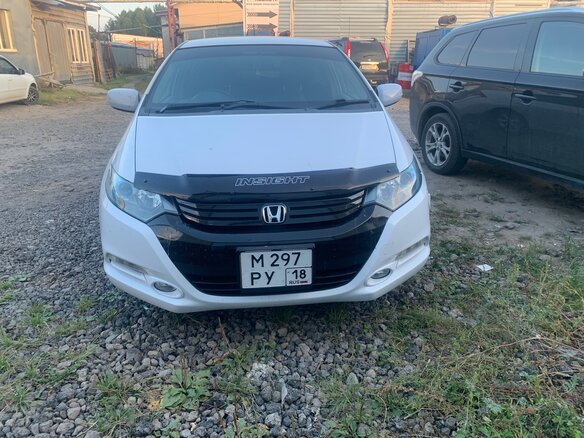 2009 Honda Insight II, белый, 850000 рублей