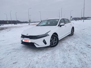 2021 Kia K5 III, белый, 2250000 рублей, вид 1