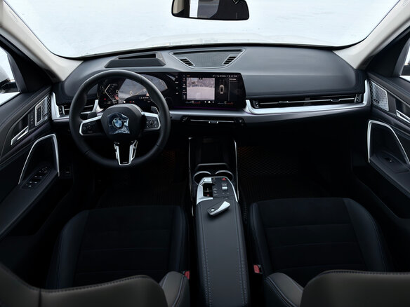 2025 BMW X1 25Li xDrive III (U11/U12), белый - вид 19
