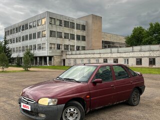 1996 Ford Escort V Рестайлинг 2, пурпурный, 110000 рублей, вид 2