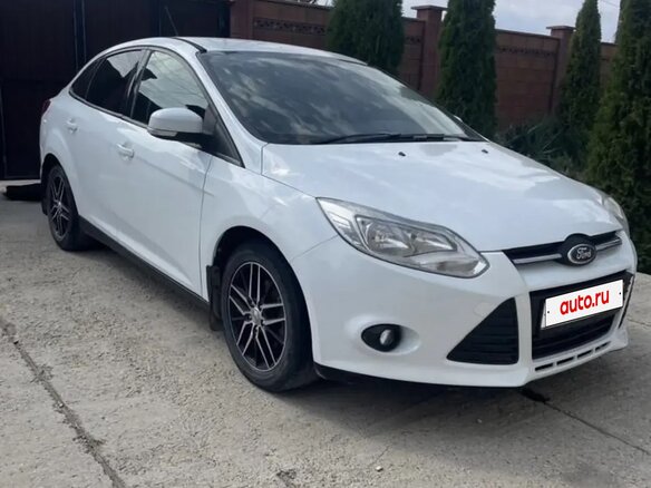 2013 Ford Focus III, белый, 790000 рублей - вид 2