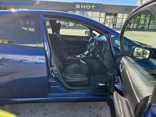 2017 Nissan Leaf II (ZE1), синий, 1790000 рублей, вид 4