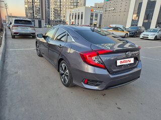 2018 Honda Civic X, серый, 1850000 рублей, вид 4