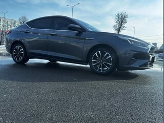 2023 JAC J7 I, жёлтый, 1080000 рублей, вид 2