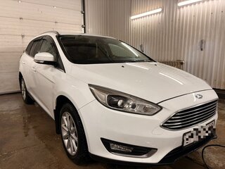 2017 Ford Focus III Рестайлинг, белый, 1200000 рублей, вид 2