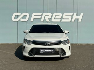 2015 Toyota Camry VII (XV50) Рестайлинг, белый, 1969000 рублей, вид 3