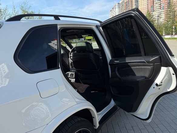 2008 BMW X5 30d II (E70), белый - вид 9