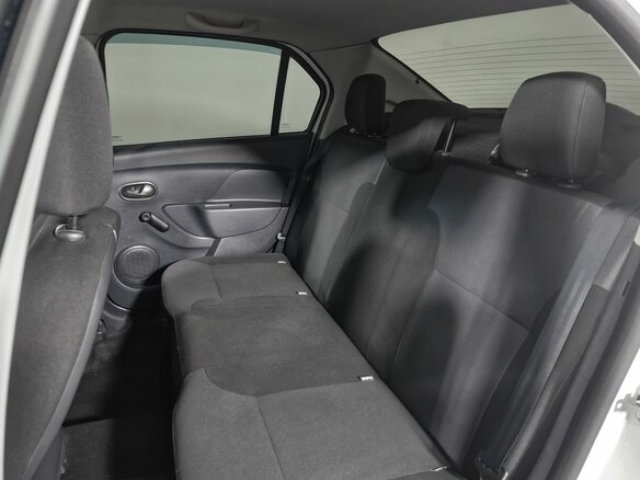 2016 Renault Logan II, белый, 624000 рублей - вид 6